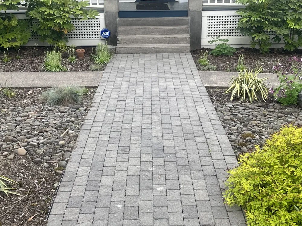 Custom landscape design in Portland, OR - Luxury Lawns