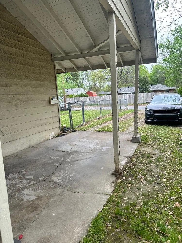 Professional yard cleanup service experts serving Bethel Heights, AR - Luz Y Vida Landscaping