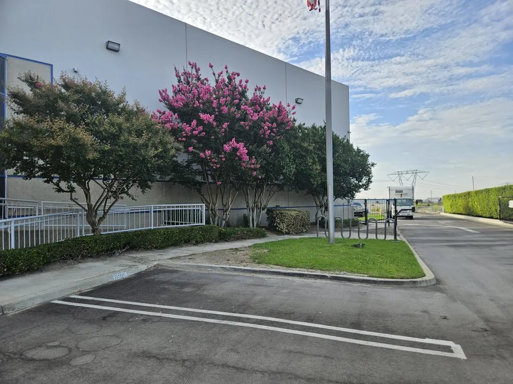 Affordable garden landscaping in Moreno Valley, CA by LV Landscape