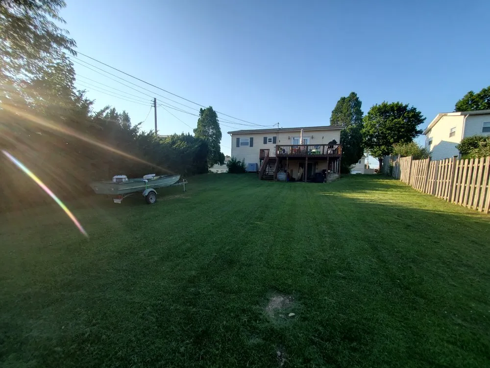 Custom landscaping services experts serving Allentown, PA - LV Lawn Care