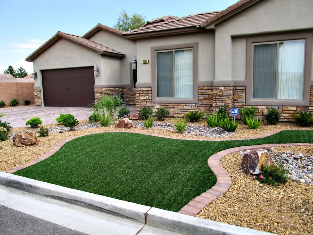 Custom lawn mowing service experts serving North Las Vegas, NV - LV Lawn