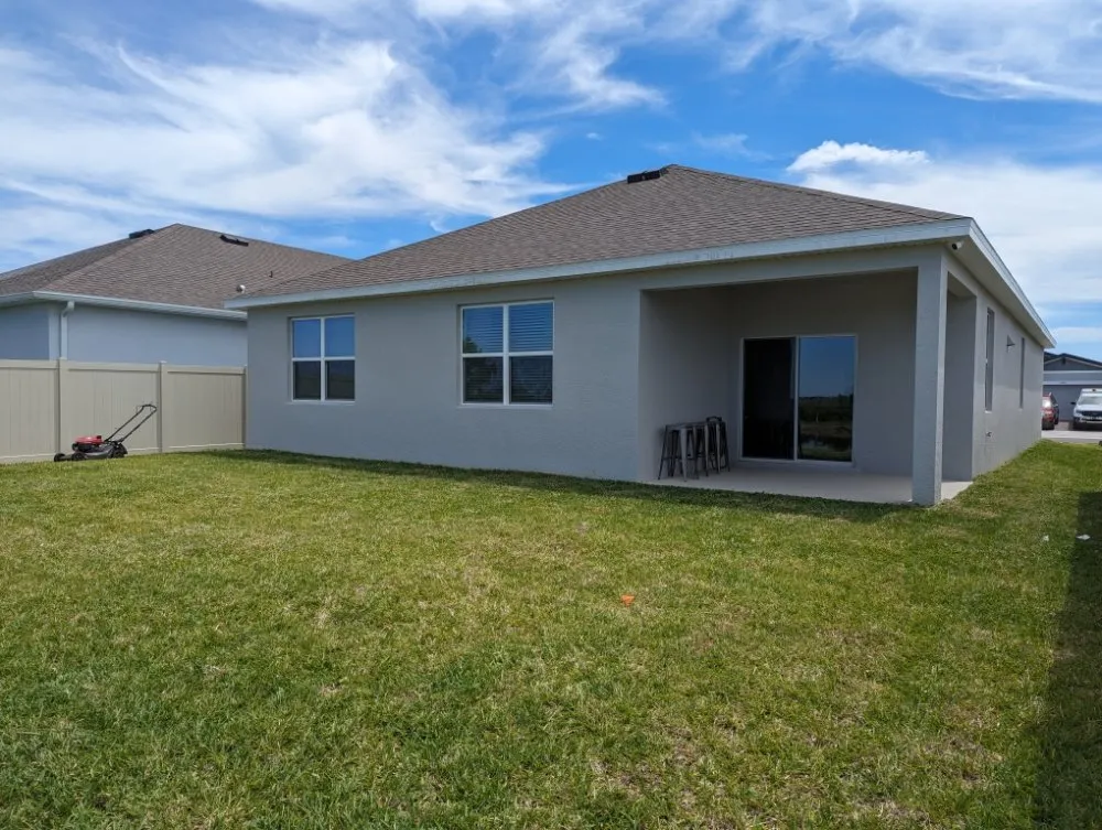 Affordable lawn mowing service in Kissimmee, FL - LVG Lawns