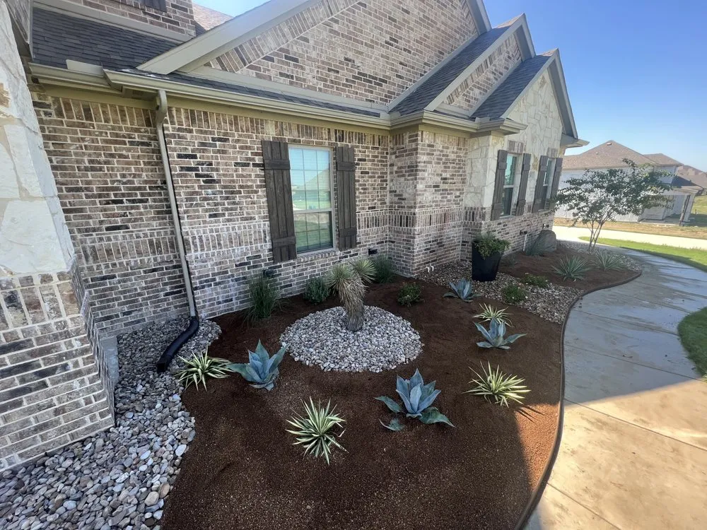 Affordable landscape installation in Midlothian, TX by LW Landscaping