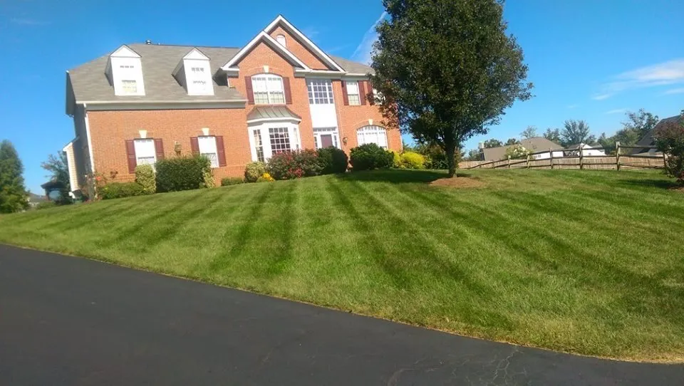 Local garden landscaping for beautiful yards in Woodbridge, VA by LWS Lanscape Work Services