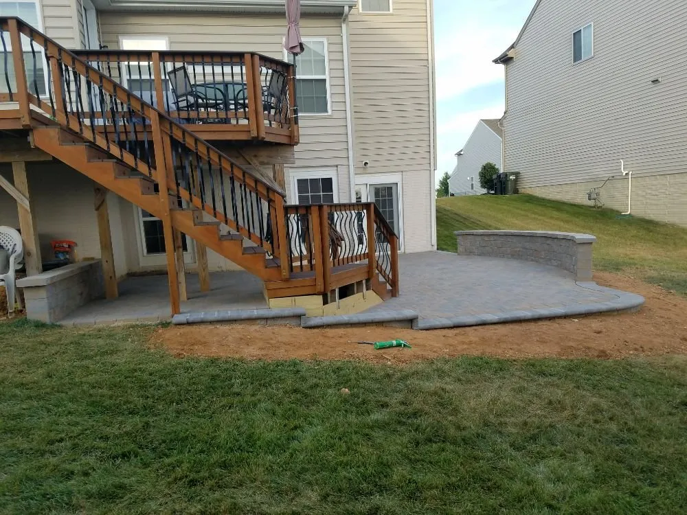 Affordable yard cleanup service in Woodbridge, VA by LWS Lanscape Work Services