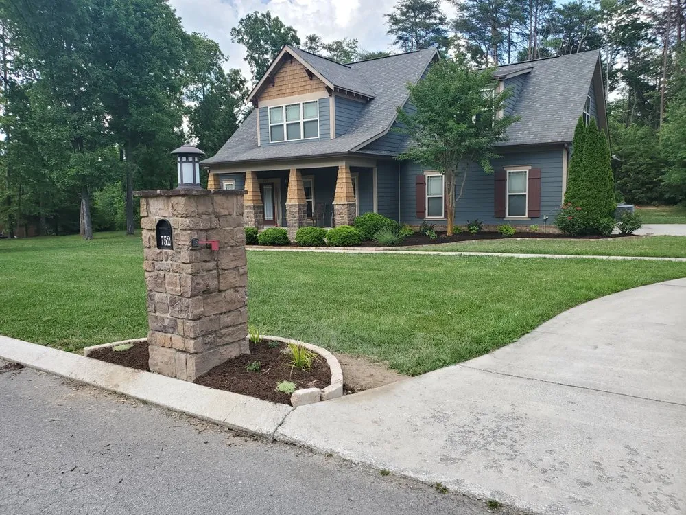 Expert residential landscaping for year-round maintenance in Signal Mountain, TN by Lyda Landscapes