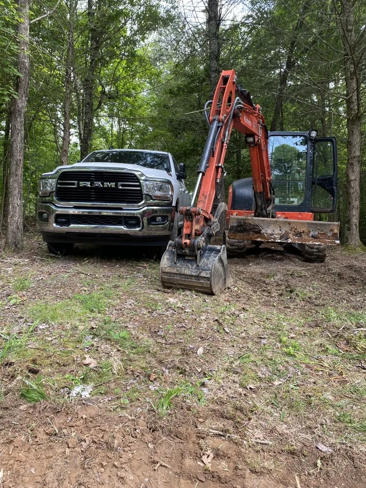 Trusted lawn care service experts serving Fayetteville, TN - Lyell’s Custom Landscaping