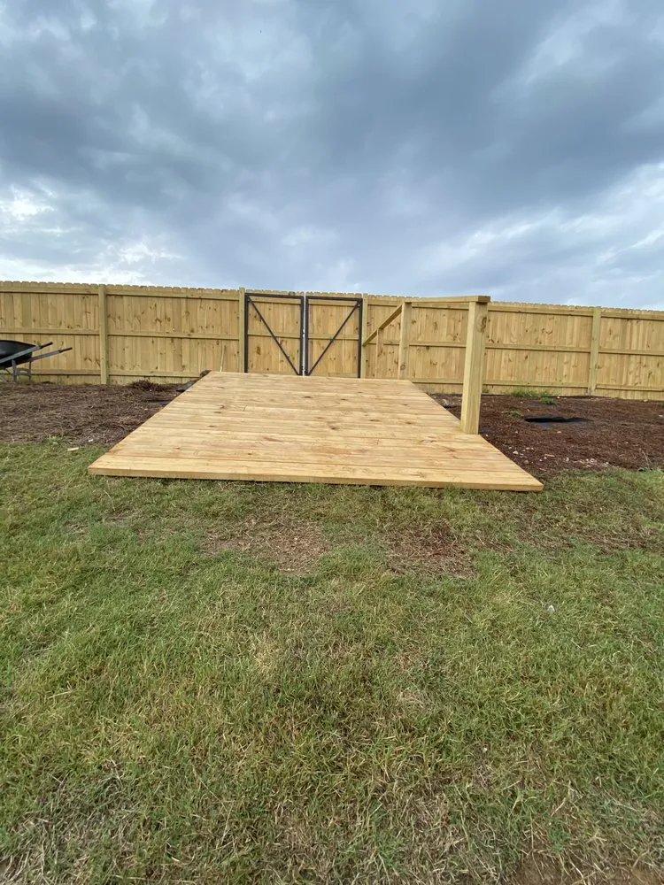 Affordable lawn mowing service in Fayetteville, TN by Lyell’s Custom Landscaping