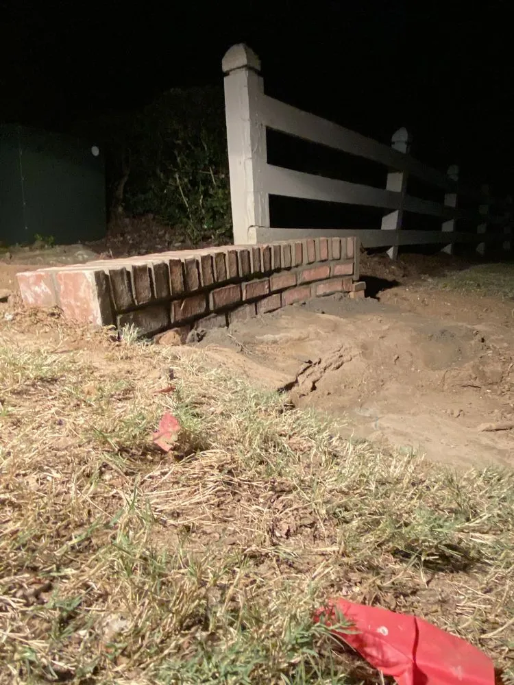 Custom landscaping services for year-round maintenance across Fayetteville, TN - Lyell’s Custom Landscaping