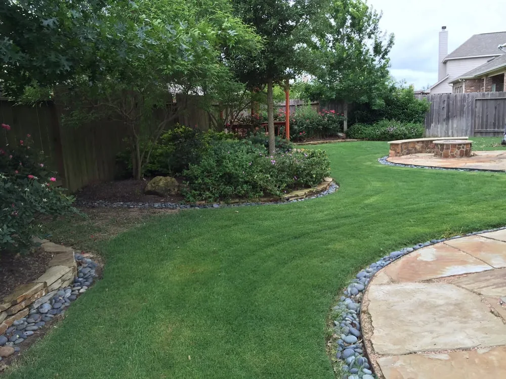 Affordable yard maintenance in Richmond, TX - LYF Landscaping
