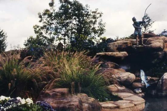 Top-rated garden landscaping in Simi Valley, CA by Lyle Lavietes Landscape Contractor