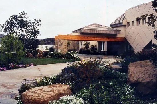 Reliable yard maintenance for beautiful yards in Simi Valley, CA by Lyle Lavietes Landscape Contractor