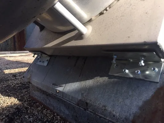 Lyles & Son Services Logo