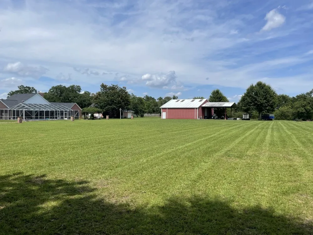 Custom outdoor landscaping for homes in Pensacola, FL by Lyles landscaping & Lawn Care