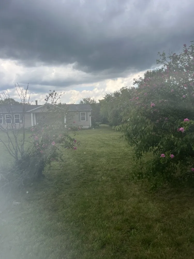 Expert garden landscaping in Berea, KY - Lyman’s Mowing Service