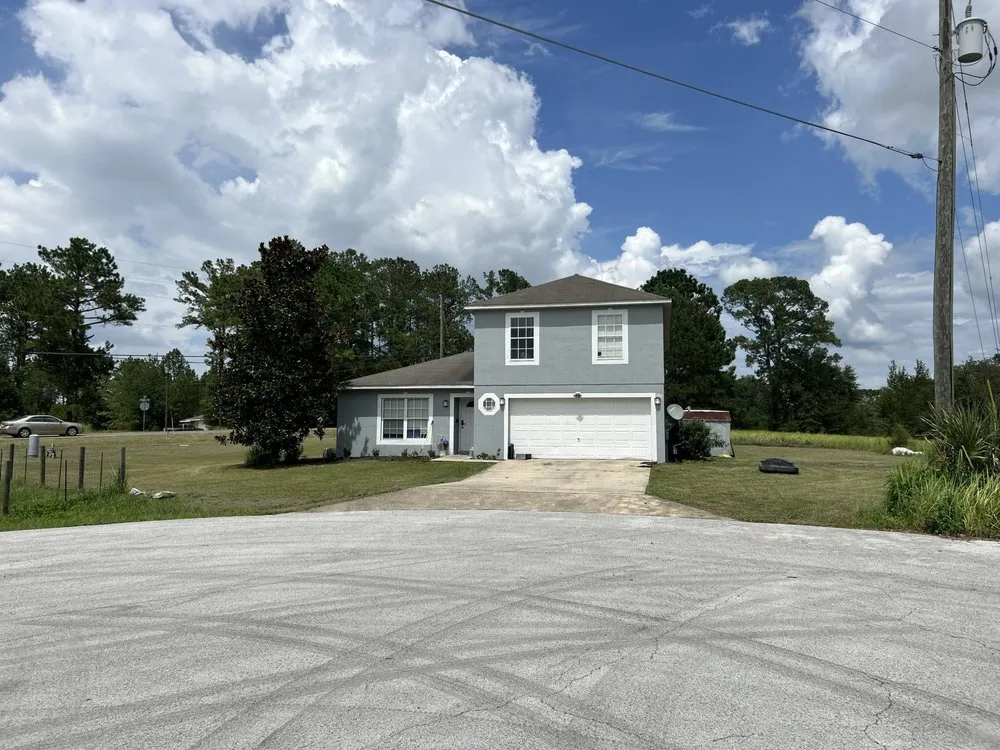 Top-rated lawn care service for beautiful yards across Ocala, FL - Lynch Lawn Care