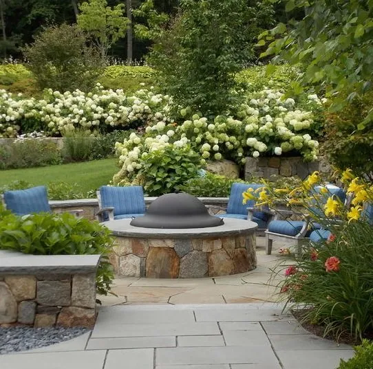 Affordable residential landscaping experts serving Upton, MA - Lynch Plant Healthcare