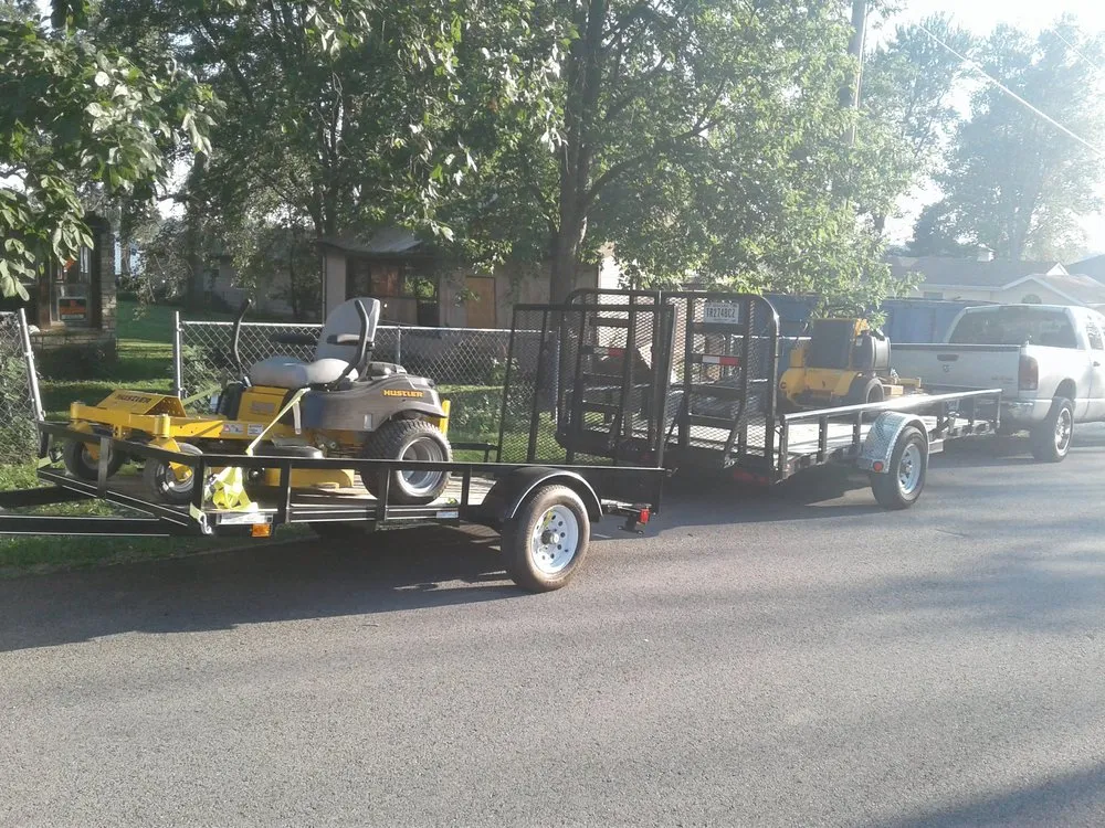 Professional yard maintenance in Manitowoc, WI - Lynn's Lawn Home & Garden