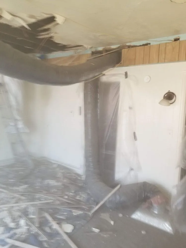 Professional lawn mowing service in Erie, PA - Lynx Mgmt