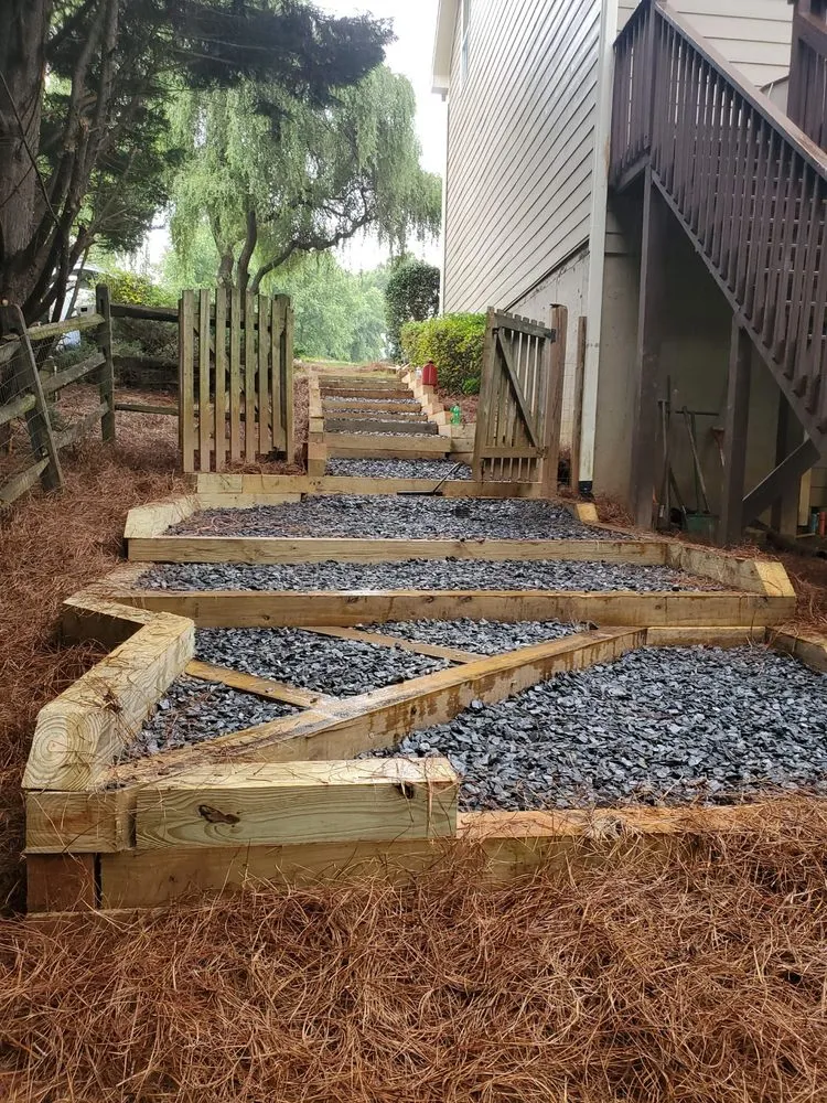 Trusted residential landscaping in Lindale, GA by Lynx Property Management