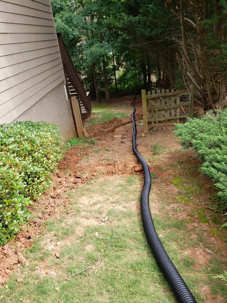 Professional lawn care service in Lindale, GA - Lynx Property Management