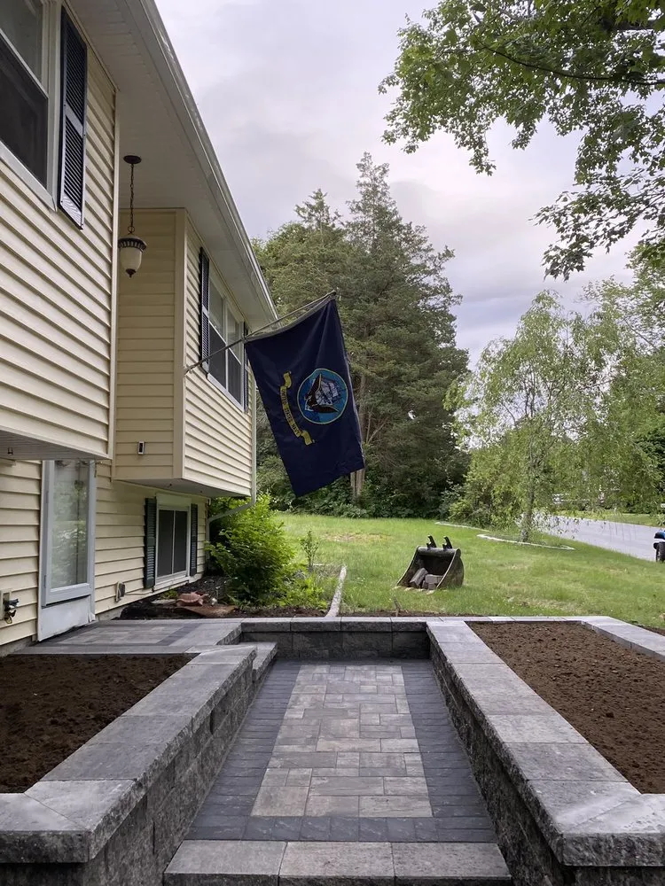 Expert landscape installation experts serving Brooklyn, CT - Lyon & Company Landscaping