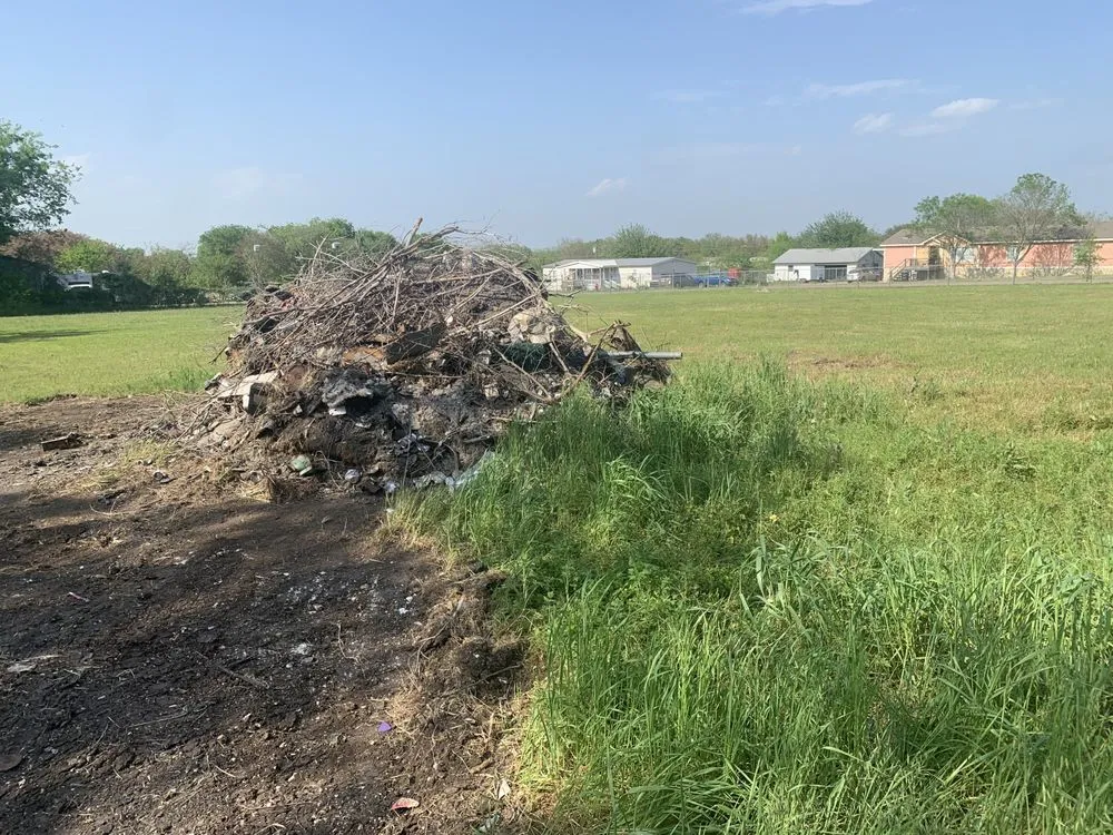 Local landscaping services experts serving Waco, TX - Lyons Yard Services