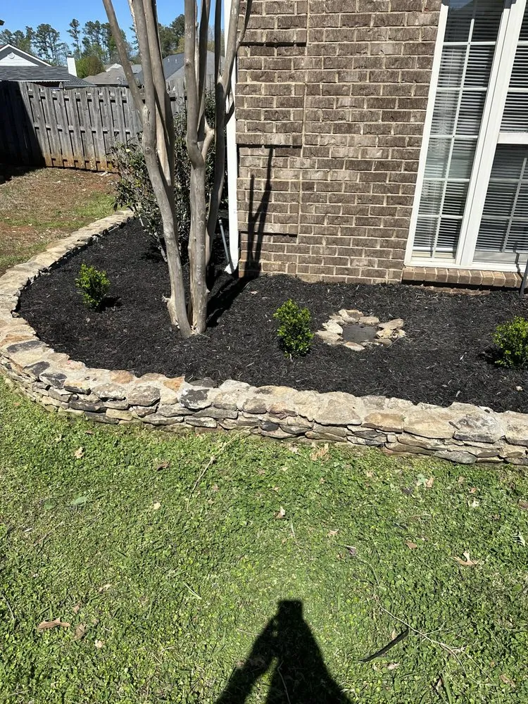 Custom lawn mowing service in Decatur, AL - M & C