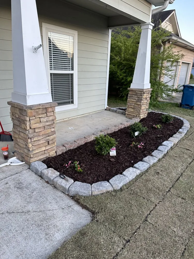 Local outdoor landscaping experts serving Decatur, AL - M & C