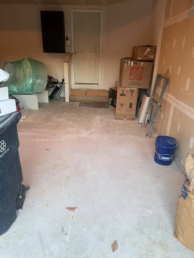 Reliable lawn mowing service experts serving Baltimore, MD - M & C Thompson Services