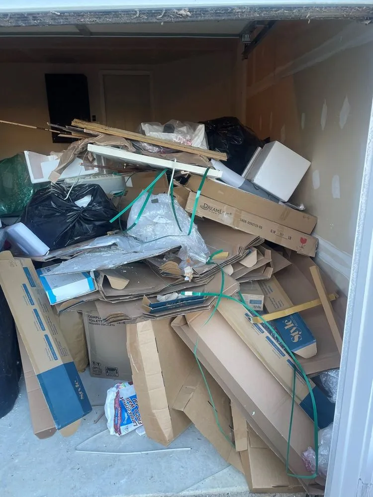 Custom lawn mowing service with custom design in Baltimore, MD by M & C Thompson Services