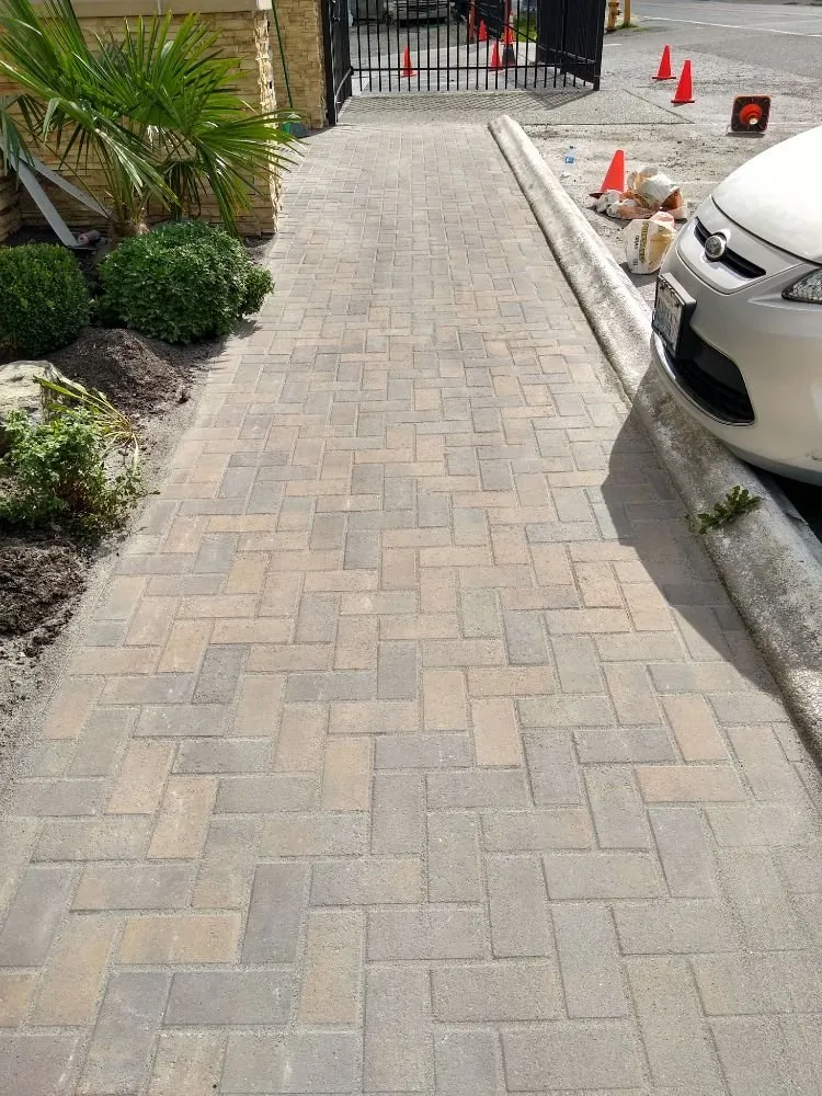 Professional lawn mowing service in Kent, WA by M & J Landscaping