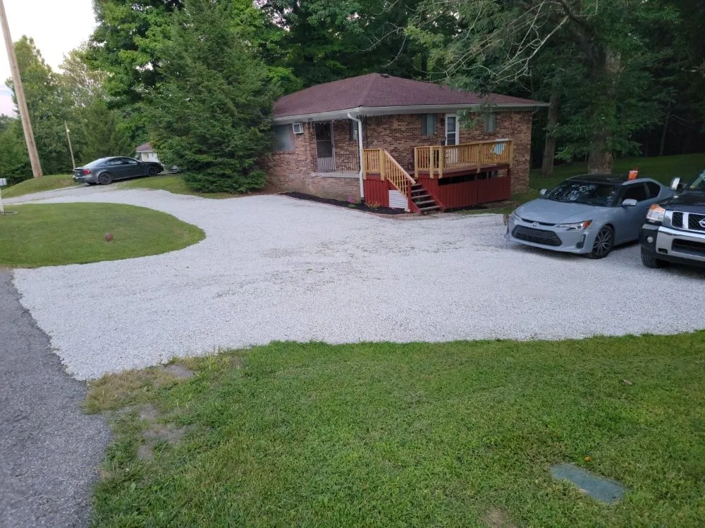 Local garden landscaping experts serving Camby, IN - M & L Lawncare