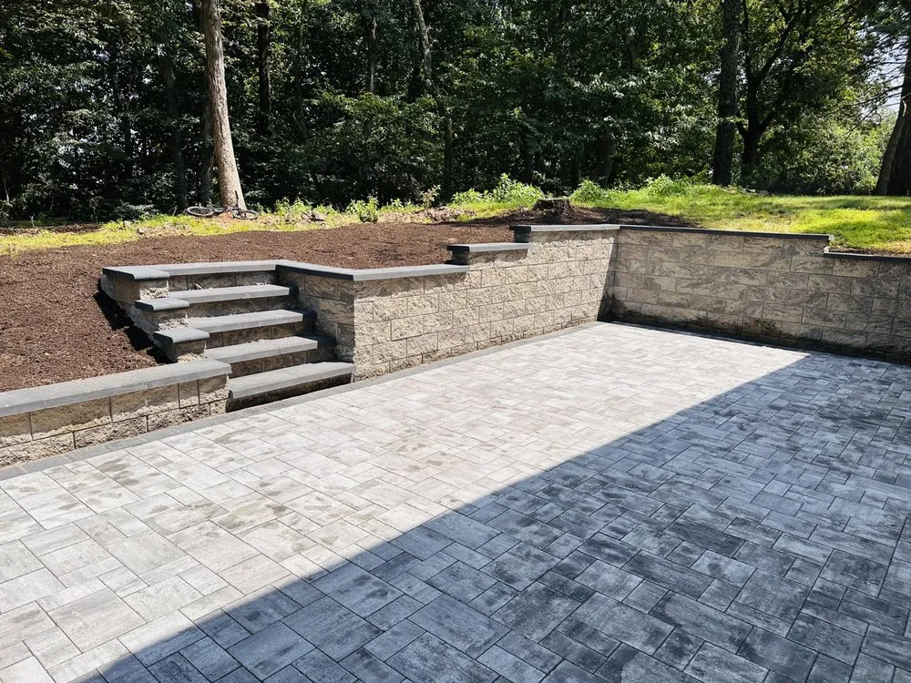 Expert garden landscaping in North Plainfield, NJ - M & M Construction & Landscaping