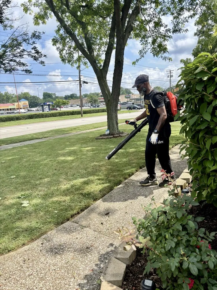 Expert lawn mowing service for homes across Brooklyn, OH - M & M Landscaping And Tree Trimming