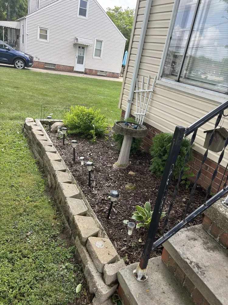 Local yard cleanup service experts serving Brooklyn, OH - M & M Landscaping And Tree Trimming