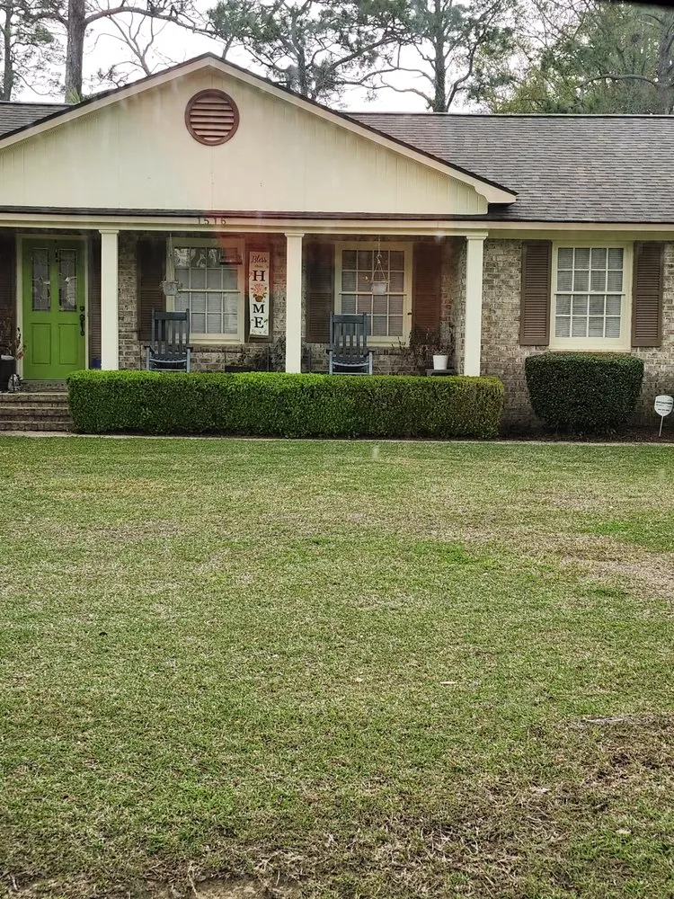 Expert lawn care service in Lyons, GA - M & M Landscaping