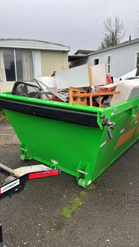 Professional yard cleanup service for beautiful yards in Salem, OR by M & M Landscaping