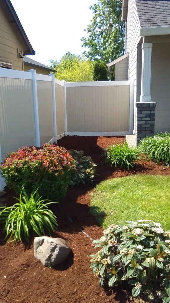 Top-rated yard cleanup service in Vancouver, WA - M & M Landscaping