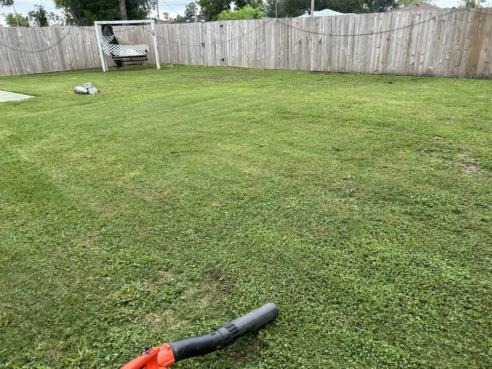 Custom residential landscaping experts serving Laplace, LA - M & M Lawn Care Services