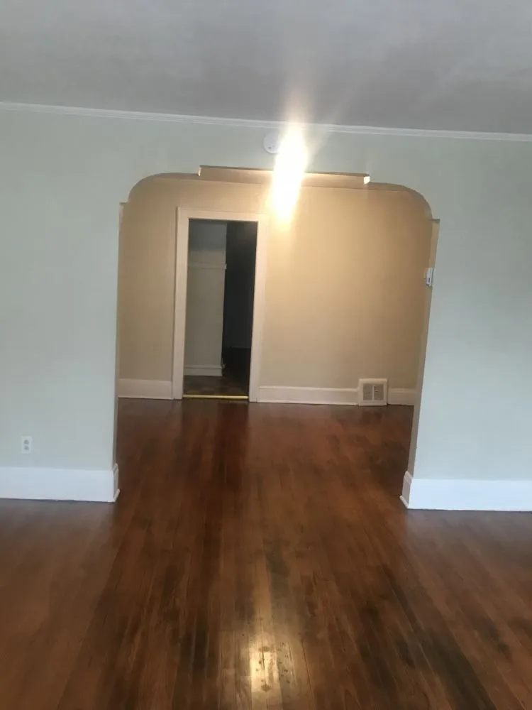 Top-rated yard cleanup service experts serving Milwaukee, WI - M & M Management Property