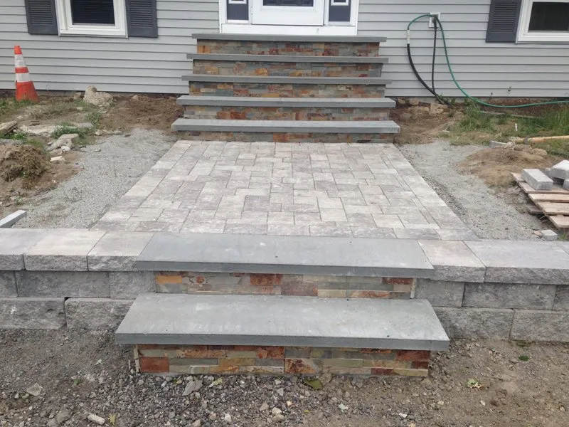 Affordable outdoor landscaping experts serving Coventry, RI - M & M Paving and Landscaping