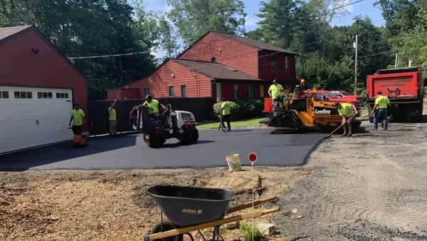 M & M Paving and Landscaping