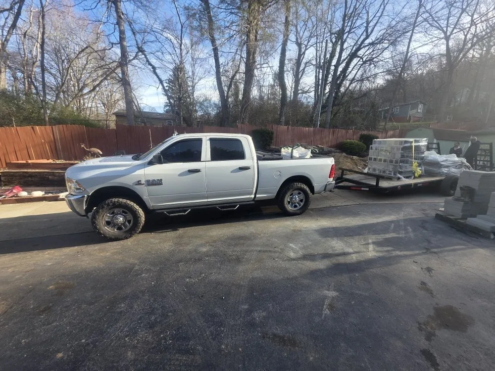 Affordable yard maintenance in Franklin, NC - M & R Hauling and Delivery