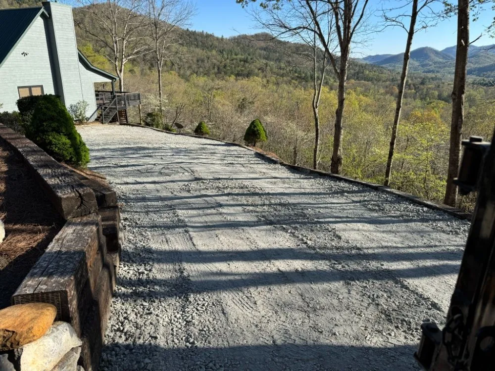 Top-rated outdoor landscaping experts serving Franklin, NC - M & R Hauling and Delivery