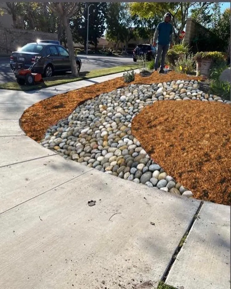 Affordable lawn mowing service experts serving Oxnard, CA - M & R Landscape and Maintenance