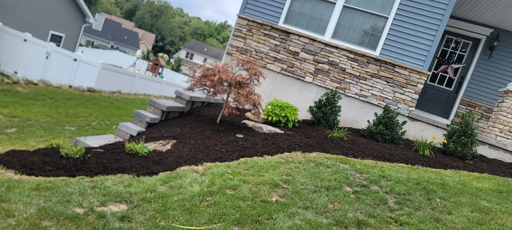 Professional lawn mowing service experts serving Scranton, PA - M & R Landscaping