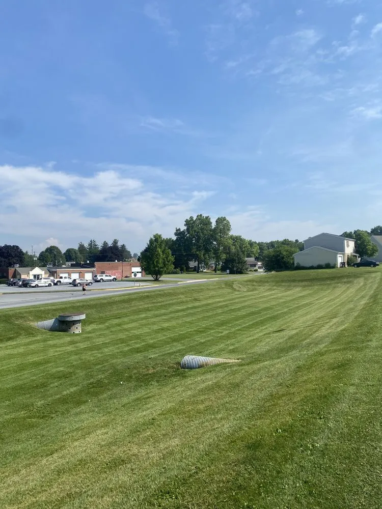 Reliable lawn care service experts serving Lebanon, PA - M & S Snowplowing & Lawncare