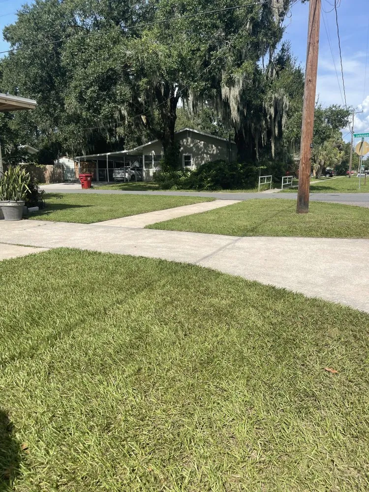 Reliable yard maintenance for residential properties across Lakeland, FL - M A S Lawn Care