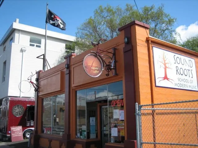 Custom lawn mowing service in San Antonio, TX by M and R Handyman Services